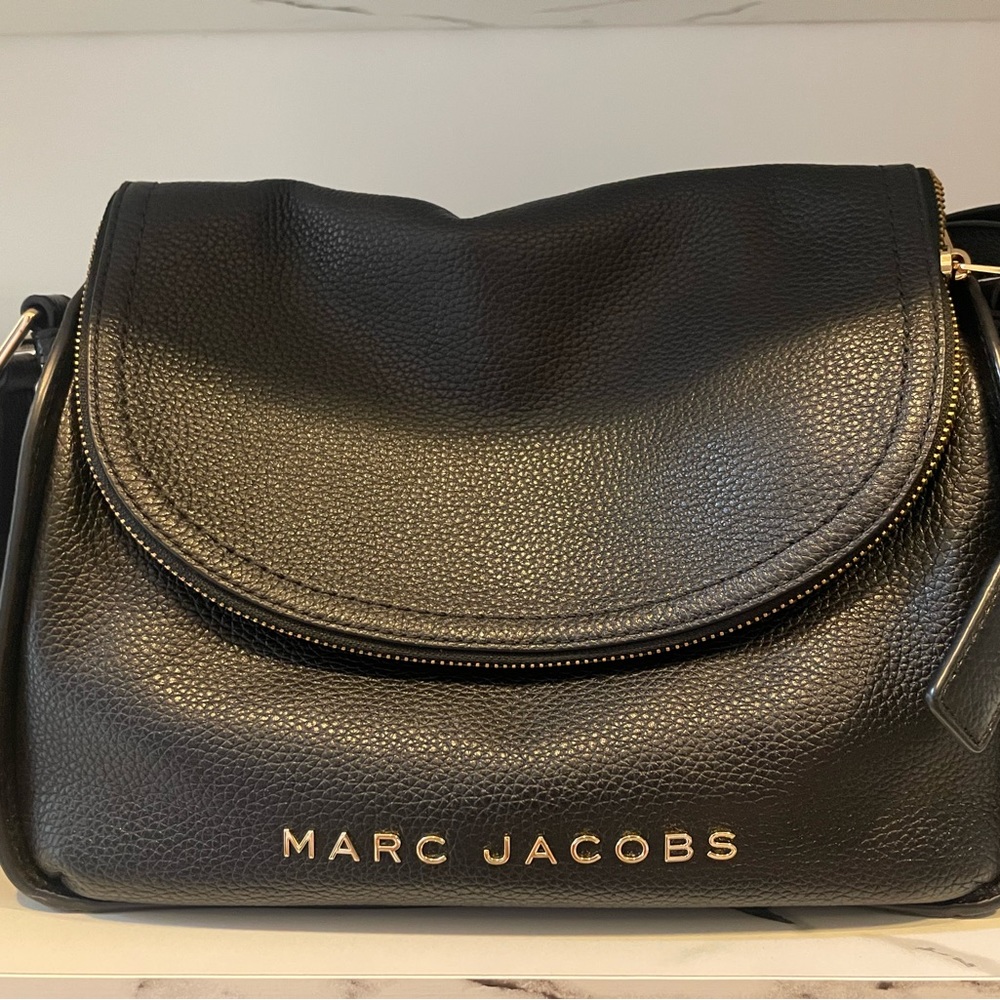 Marc Jacobs messenger style handbag